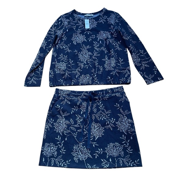 Loft Jacquard Skirt and Sweater Set Textured Dark Blue Floral Cotton blend Sz L - Picture 2 of 15